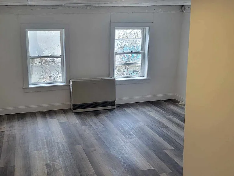 39 Main St — Photo 9