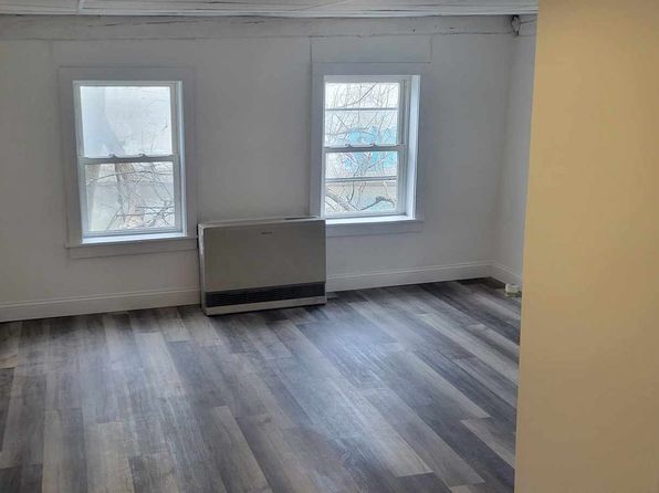39 Main St #1