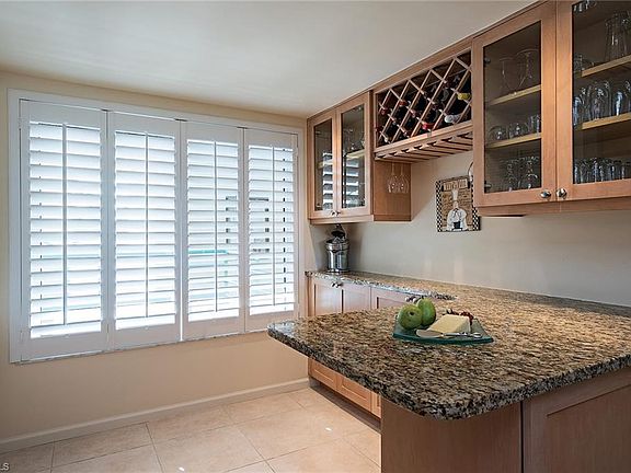 5th image of 305 Park Shore Dr