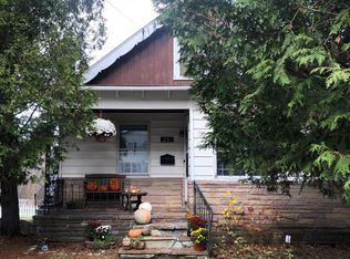 251 Ampersand Ave, Saranac Lake, NY 12983