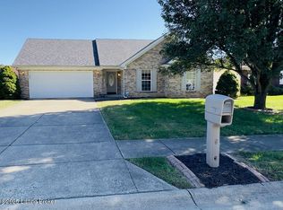 200 Shady Glen Cir, Shepherdsville, KY 40165