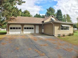 3430 Ohlson Ln, Rhinelander, WI 54501