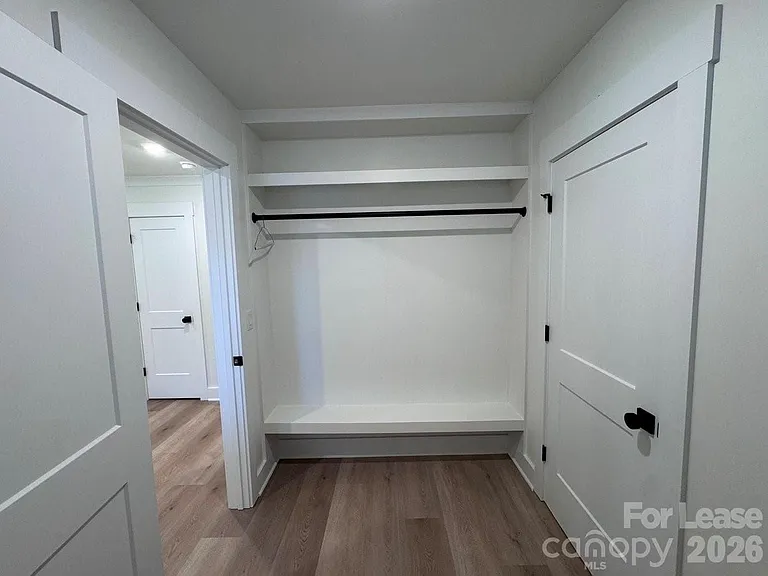 549 Manhasset Rd — Photo 15