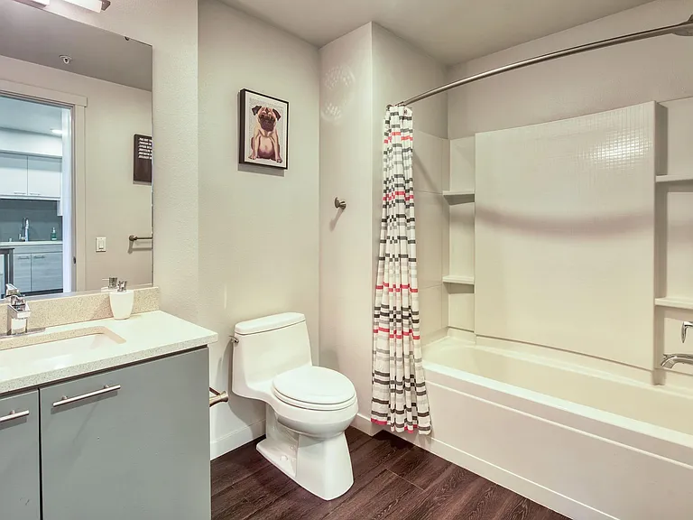 EVIVA Midtown Apartments — Photo 27