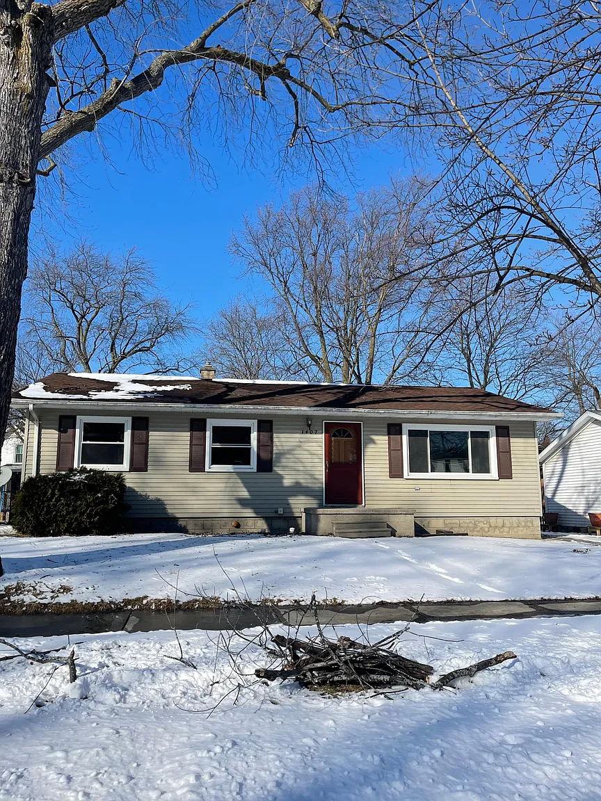 1407 Dunbar St photo 1