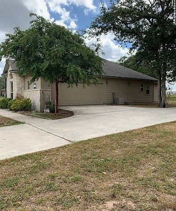 5th image of 416 Ringaskiddy Cir