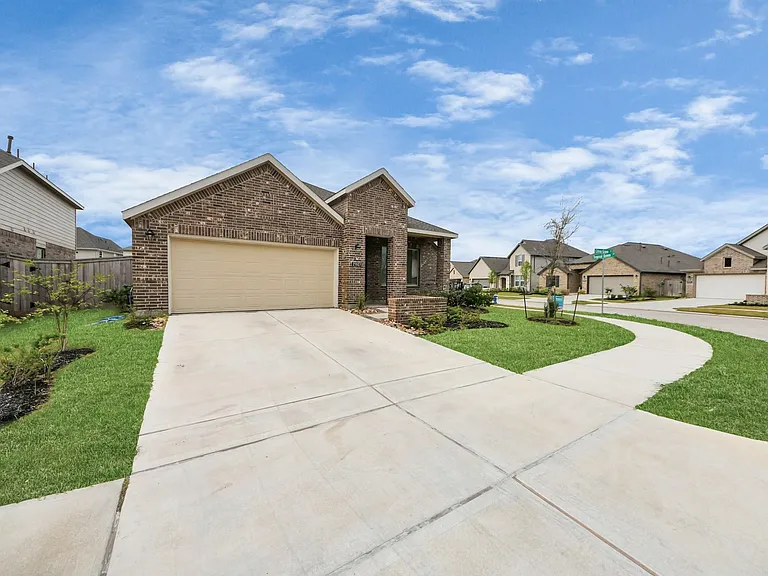 21927 Citrus Grove Ct — Photo 4