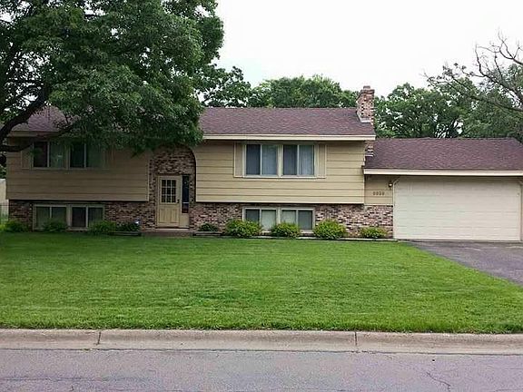 4th image of 9939 Cottonwood St NW