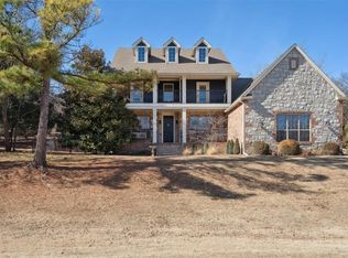 6451 Valley Ridge Dr, Edmond, OK 73034
