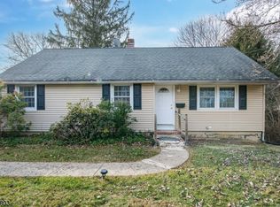 30 Conestoga Trl, Sparta, NJ 07871