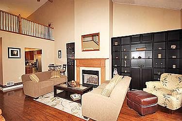4th image of 7088 Clubview Dr