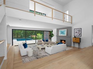 2 Wagon Ln, East Hampton, NY 11937