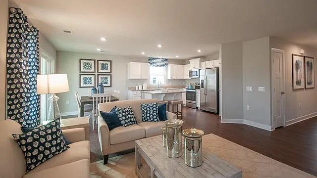 114 Wellwood Way — Photo 4