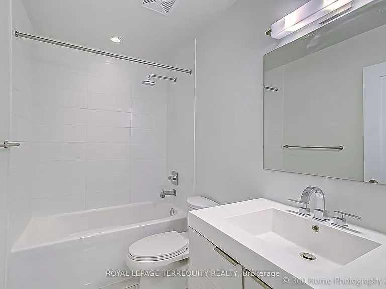 318 Richmond St W #1207 — Photo 20
