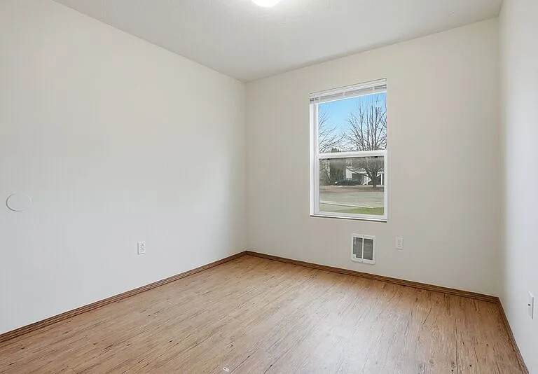 13221 E 31st Ct #2 — Photo 18