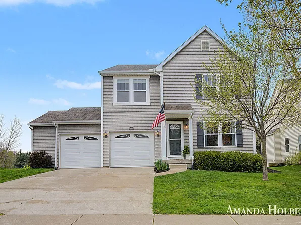 659 Highlander Dr NE, Rockford, MI 49341