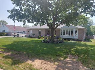 84 Morningstar Ct, Buffalo, NY 14221