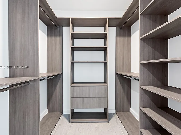 851 NE 1st Ave #Penthouse 5402 — Photo 20
