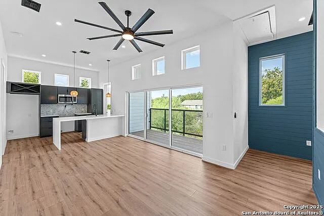 108 Vine St #103 — Photo 6