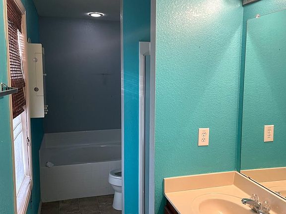 4th image of 217 Allenwood Dr
