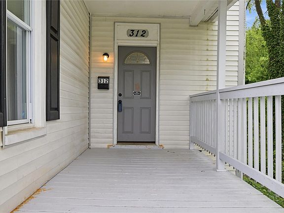 3rd image of 312 Ridge Ave