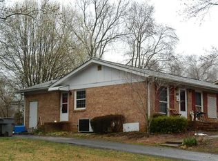 4227 Dowling Dr, Charlotte, NC 28205