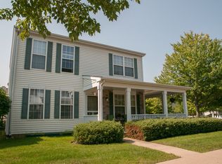 1072 Four Seasons Blvd, Aurora, IL 60504