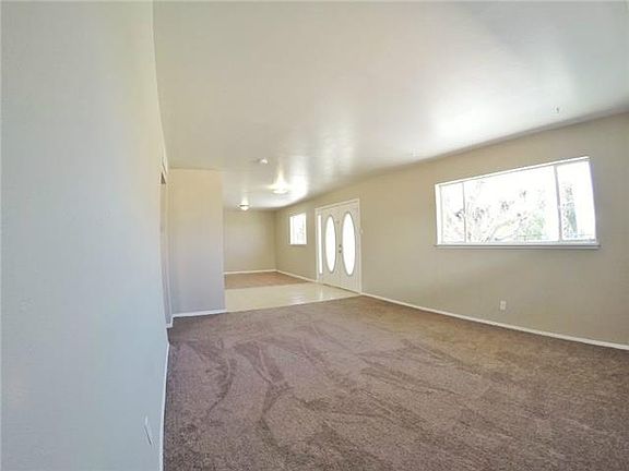 4th image of 4878 McGregor Dr