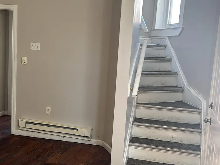 57 E Runyon St #A — Photo 11