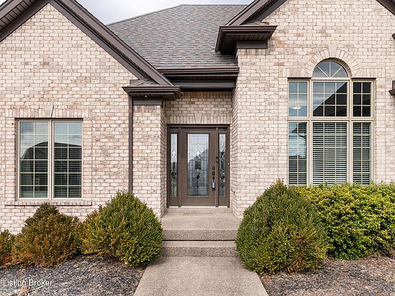 3rd image of 11604 Lilly Garden Ct