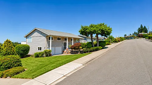13400 SE 43rd Pl Photo 1