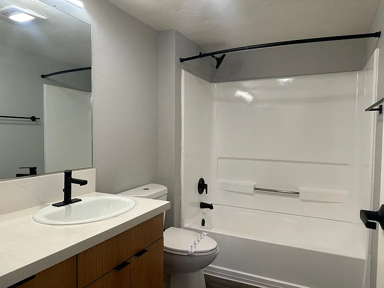 Corona Pointe Resort — Photo 262
