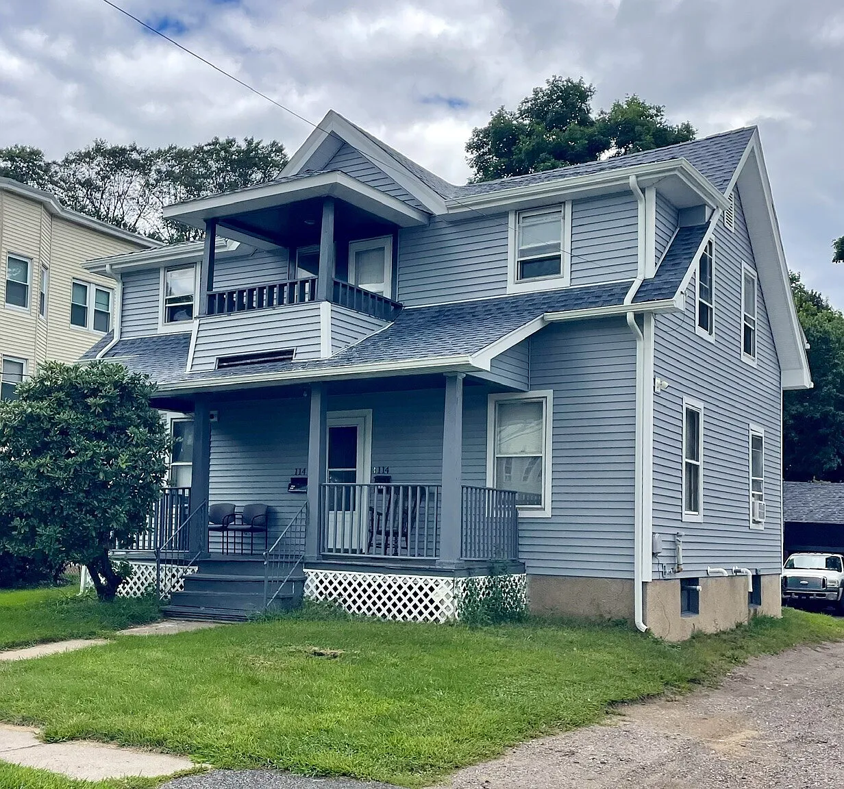 3 bed, 1.0 bath, 1584 sqft, $1,700 — Photo 1