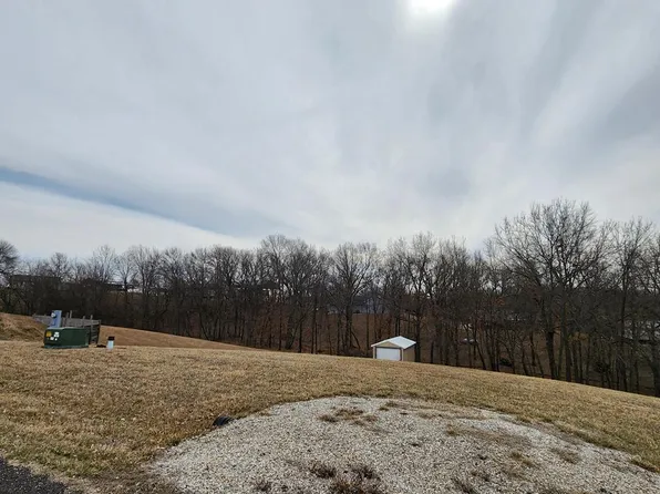 30013 Sunflower Dr, Unionville, MO 63565