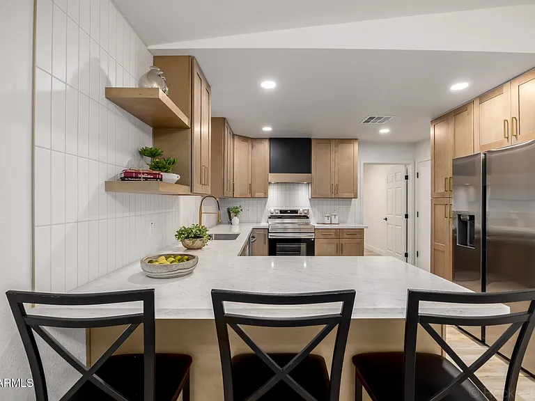 4749 E Contessa St — Photo 11
