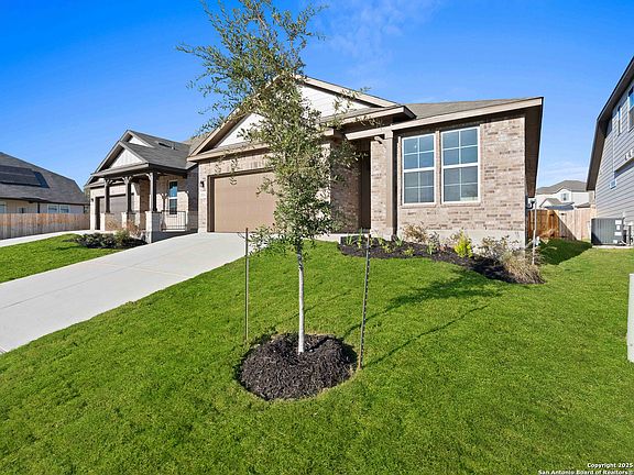 2nd image of 2526 Seabream Drive
