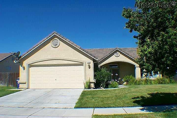 1st image of 3925 Wade Dr