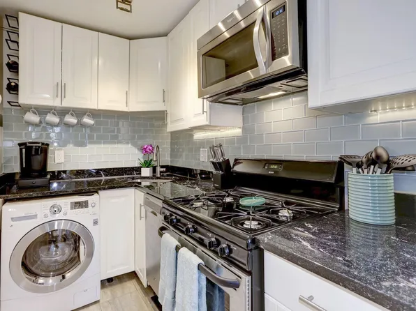 828 D St SE APT 1, Washington, DC 20003