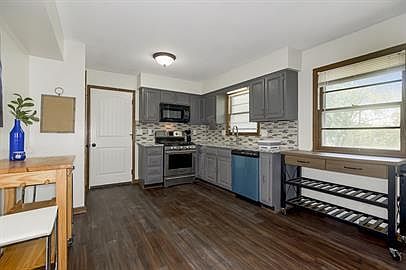 4th image of 101 SW South Ave #1A-631588