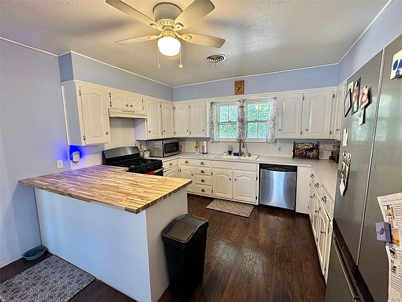 5th image of 724 S Rusk St