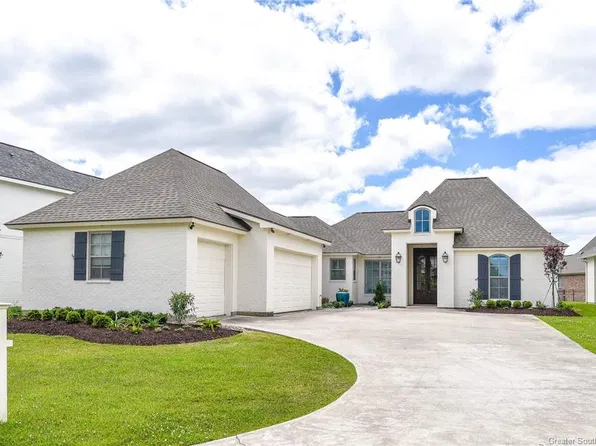 4111 Oleander Dr, Lake Charles, LA 70605