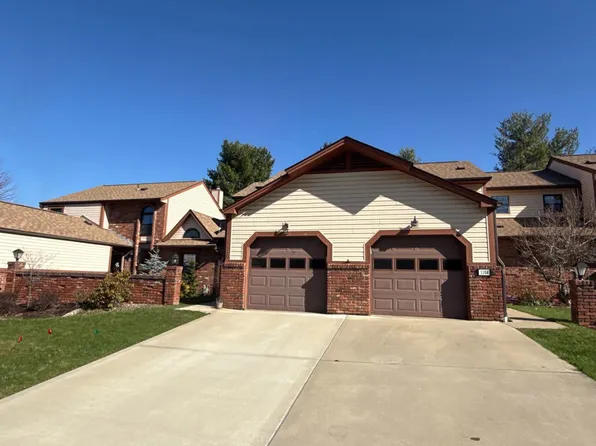 1110 Valleyview Dr, Lawrence, PA 15055