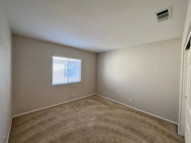 30906 Crystalaire Dr — Photo 32