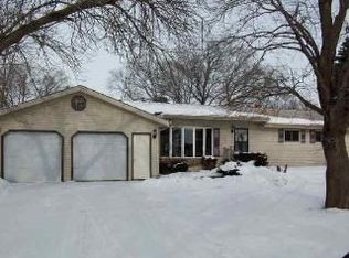 2741 W Avalon Rd, Janesville, WI 53546
