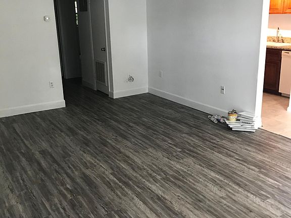 3rd image of 2203 S Ferncreek Ave #2