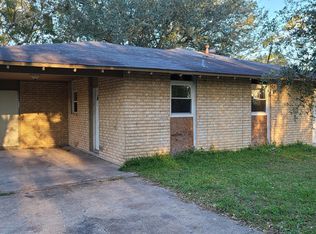 109 8th St, Franklin, LA 70538