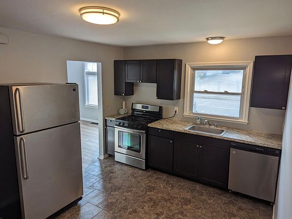 3rd image of 74 Northbound Gratiot Ave #1/2