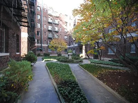Rented by Buchbinder & Warren | media 26