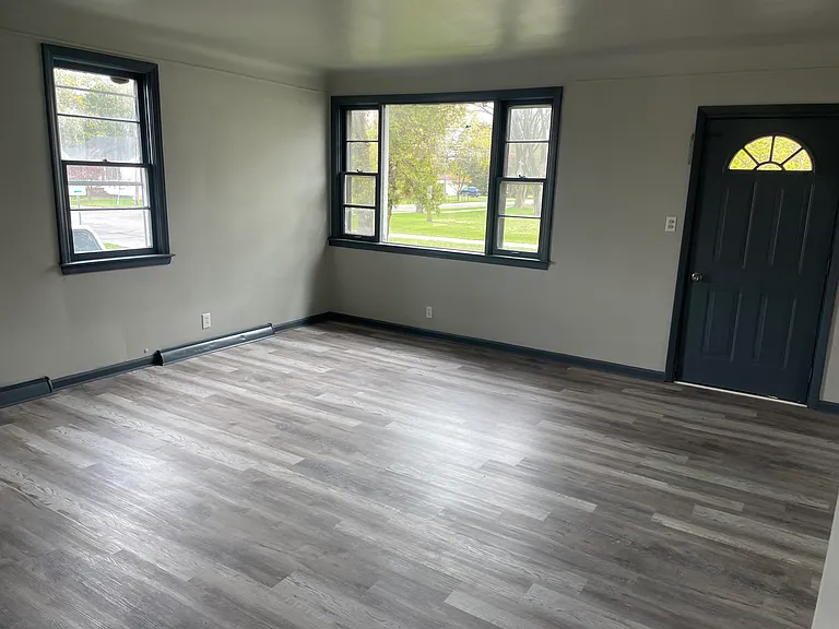 114 W Grout St — Photo 9