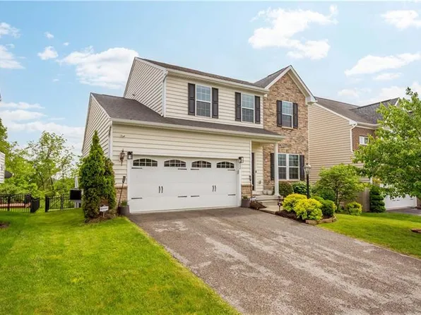 312 Sunrise Dr, Carnegie, PA 15106